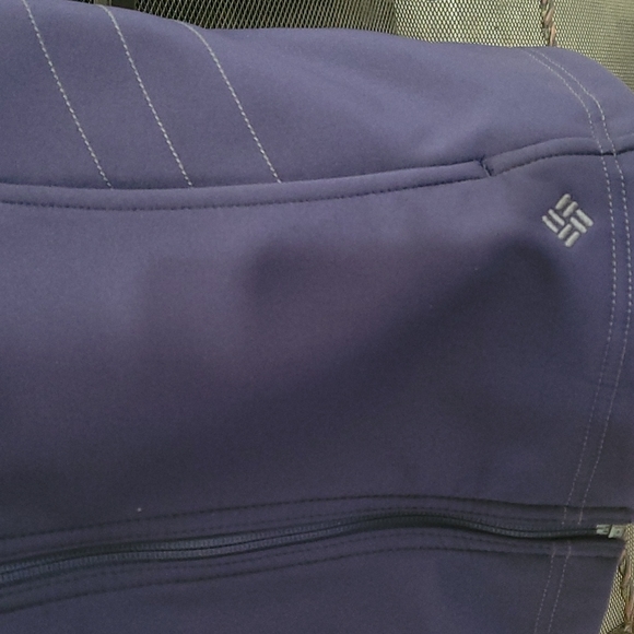 Pretty Columbia purplish blue jacket. In great condition! Size M - Picture 3 of 7